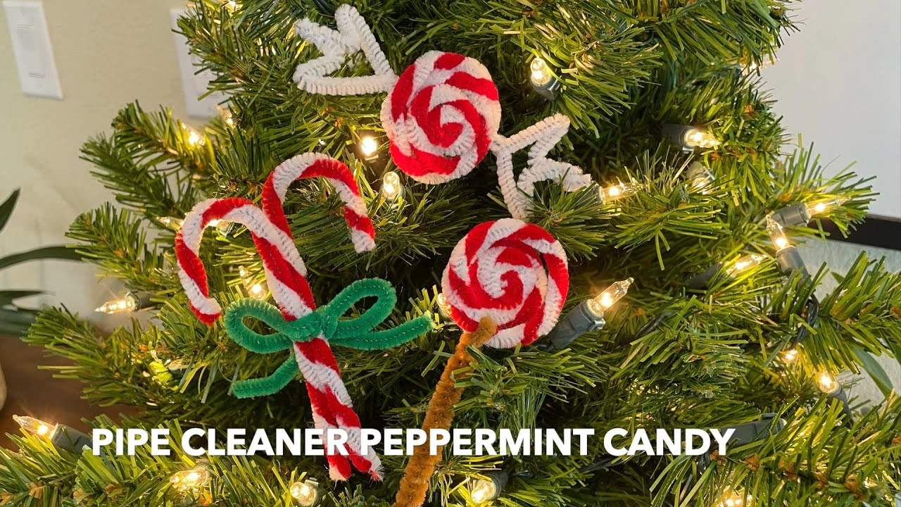 Candy cane and peppermint-themed wallpapers